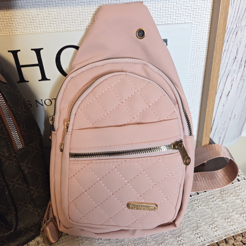 Set Of Backpacks - Picture 3 of 11